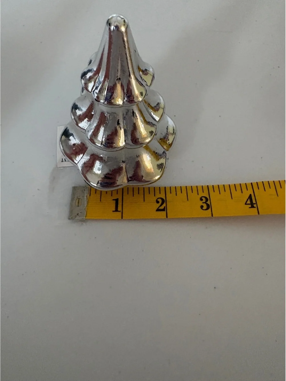 Small metallic glass tree